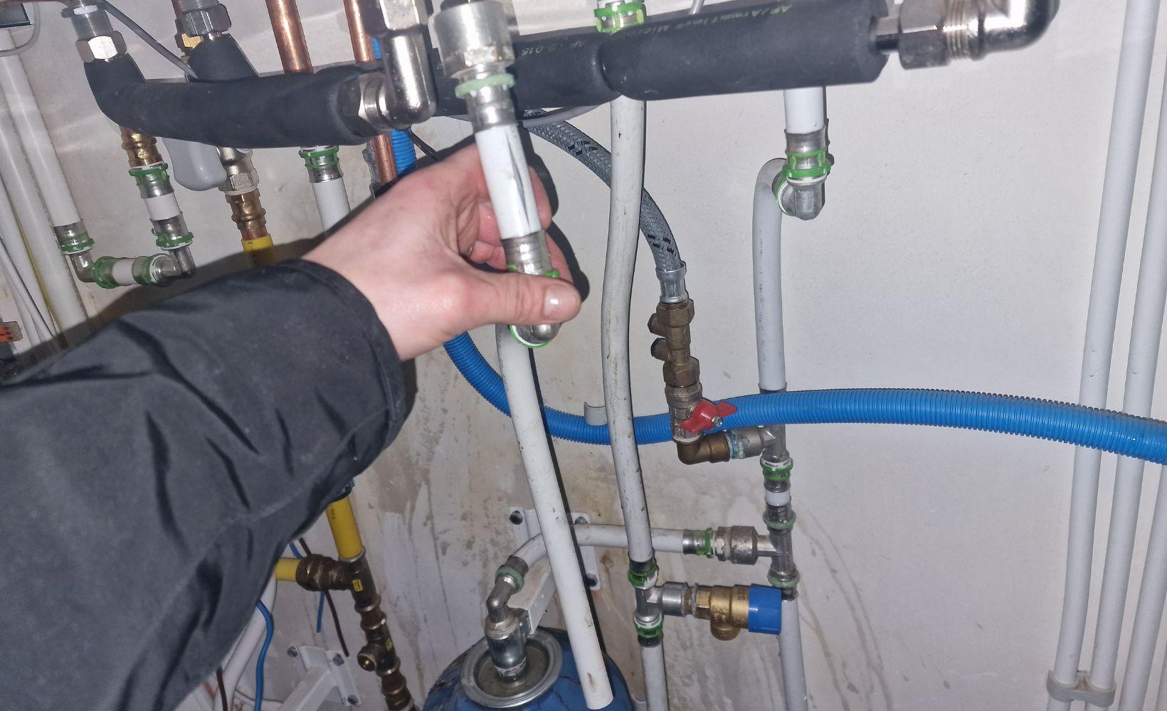 Plombier vdk bruxelles reparation fuite d eau sanitaire